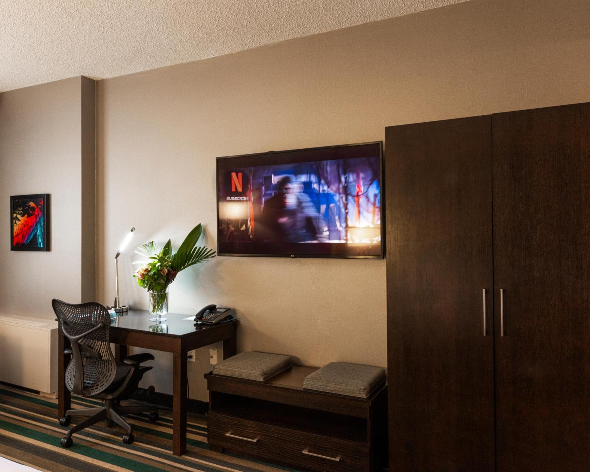 Hotel Blackfoot YYC Esterno foto