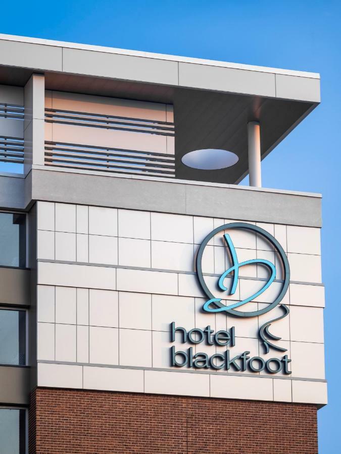 Hotel Blackfoot YYC Esterno foto